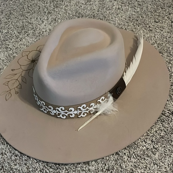 Corral Hat